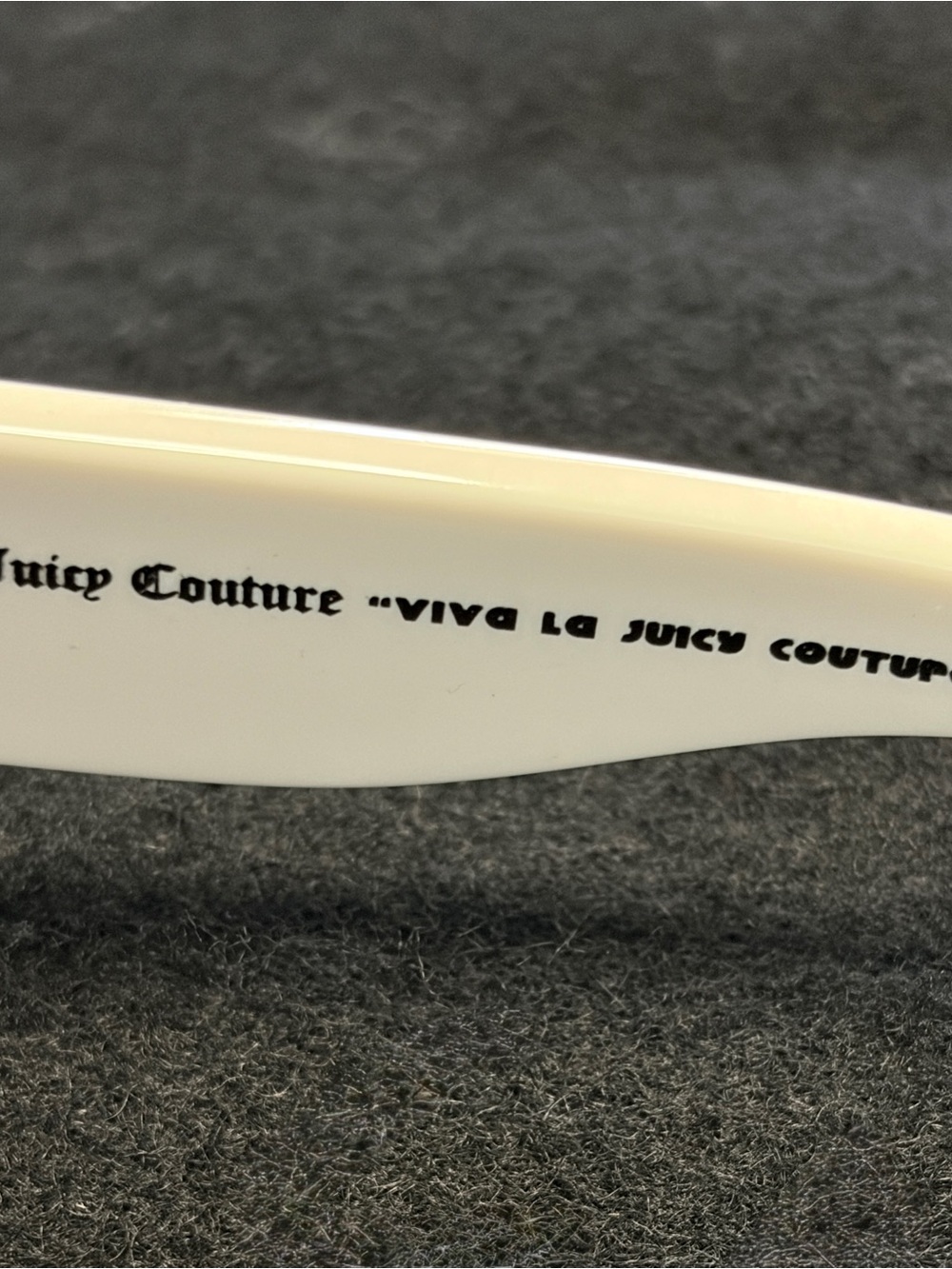 Vintage Y2K Juicy Couture "Lady Luck" Sunglasses in White (Made in Italy) - Picture 10 of 12